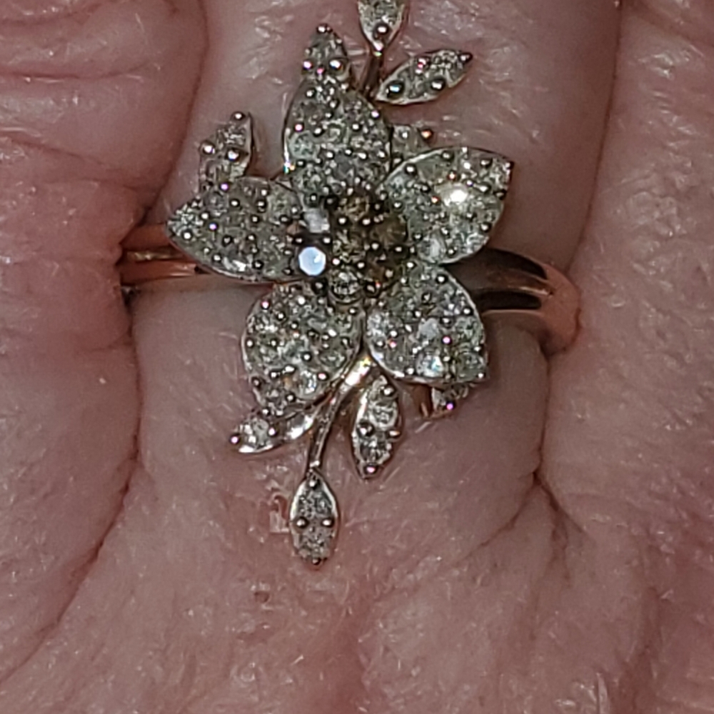 SOLD! STUNNING 14K ROSE GOLD FLORAL DIAMOND RING
